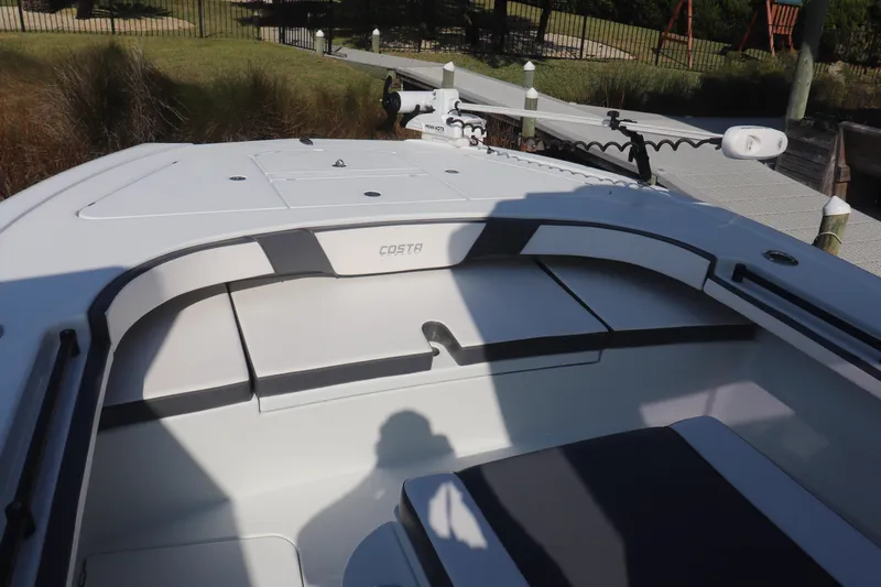  Yacht Photos Pics 2021 Costa Custom Boats 26 model, featuring sleek seating and modern design.