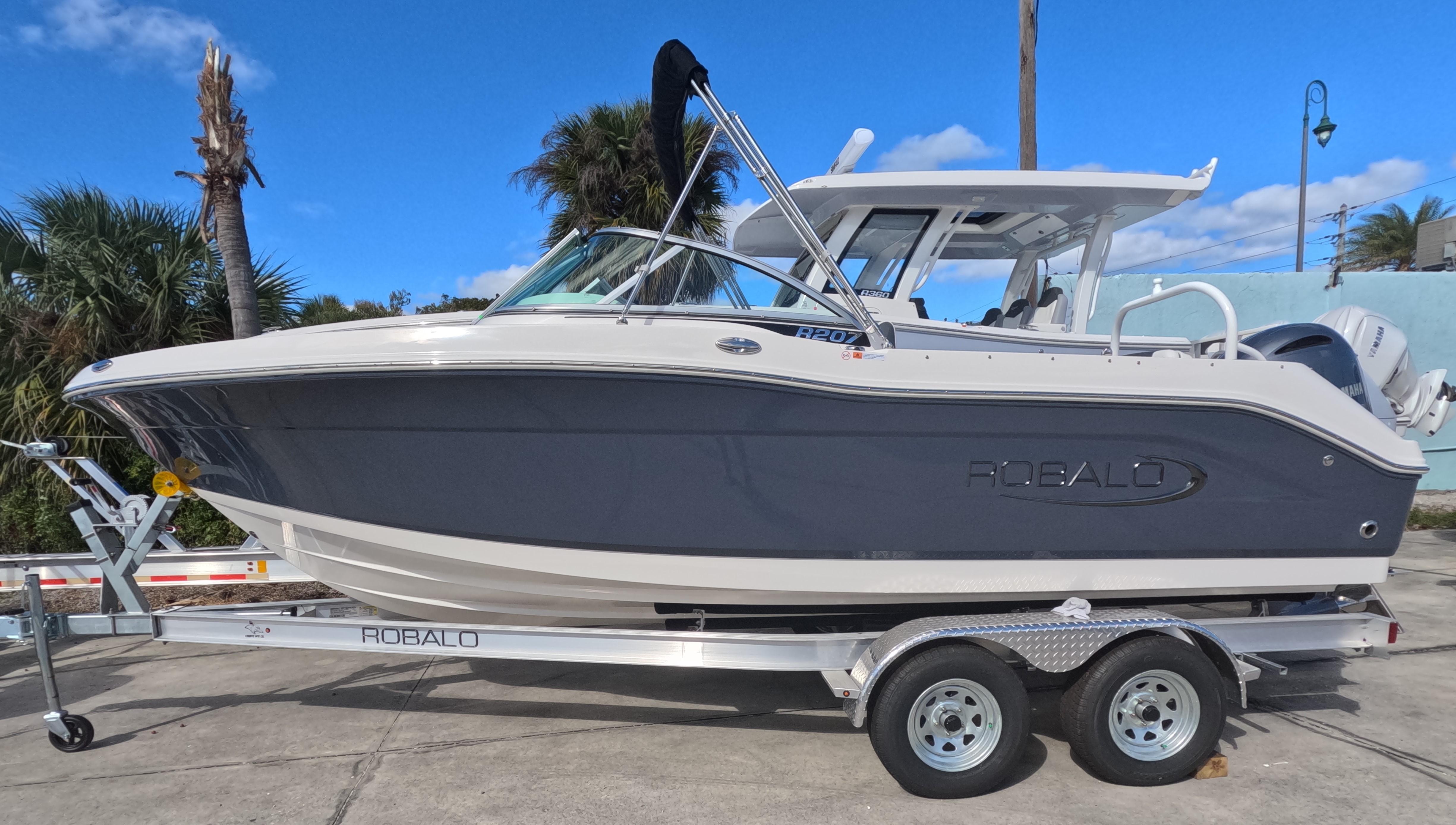 2023 Robalo R207 Dual console boten te koop- YachtWorld