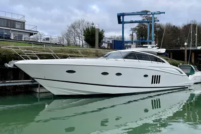 Princess V62