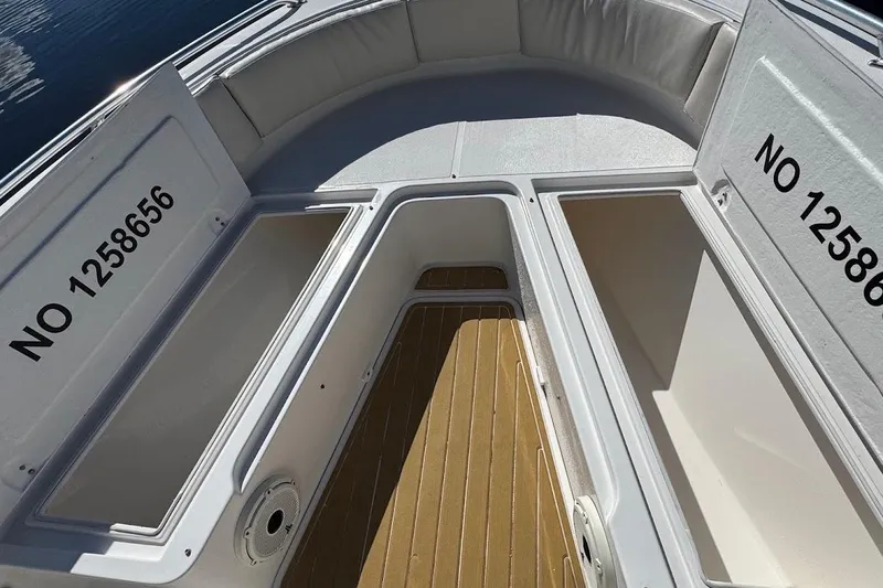  Yacht Photos Pics 2014 Stamas 317 Tarpon boat storage compartments with identification number NO 1258656.