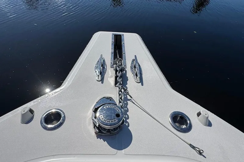  Yacht Photos Pics Bow of 2014 Stamas 317 Tarpon boat with anchor chain and cleats.