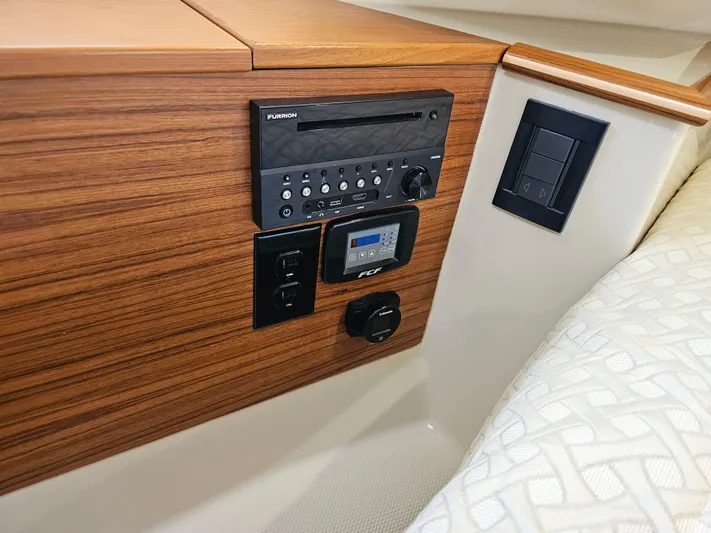  Yacht Photos Pics 2022 Ranger Tugs 43 CB