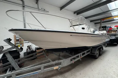 2001 Boston Whaler 22 Dauntless