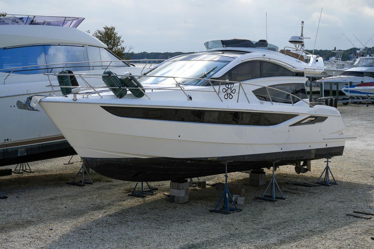 2017 Galeon 43 