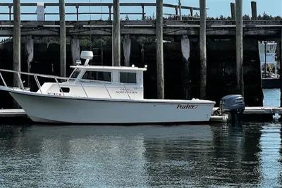 Parker 2530 Extended Cabin Cruiser