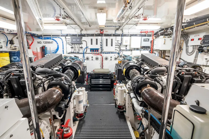 Simple Pleasures Yacht Photos Pics 