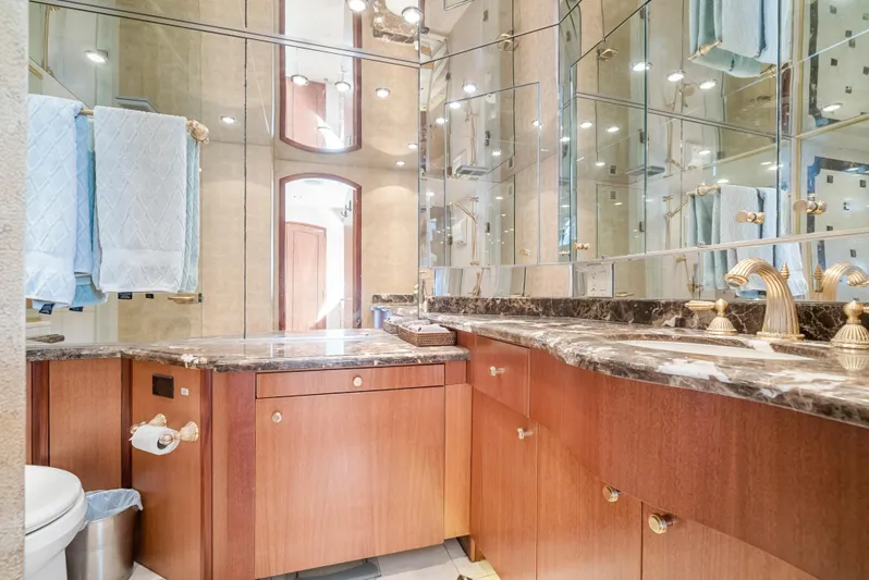 Simple Pleasures Yacht Photos Pics 