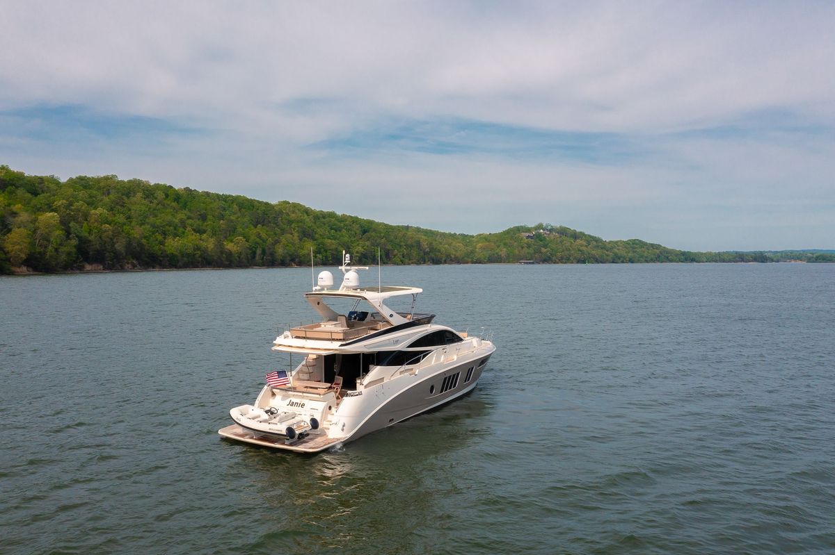 2018 Sea Ray 65 
