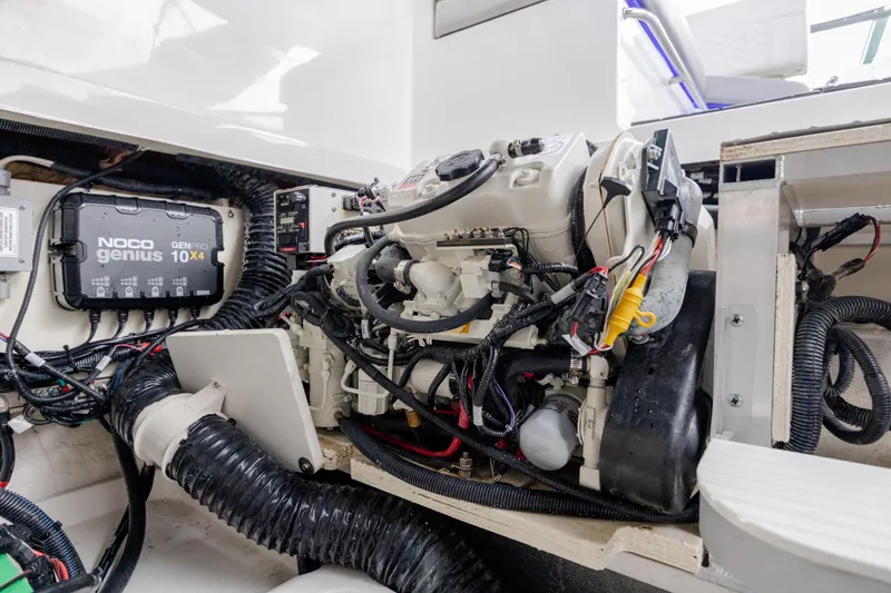  Yacht Photos Pics Engine compartment of 2020 Sea Ray Sundancer 320 Outboard with NOCO Genius charger.