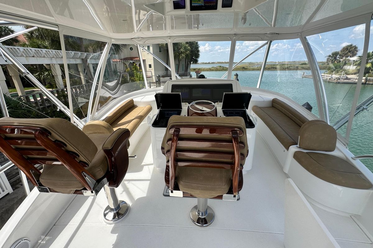 2017 Viking 55 