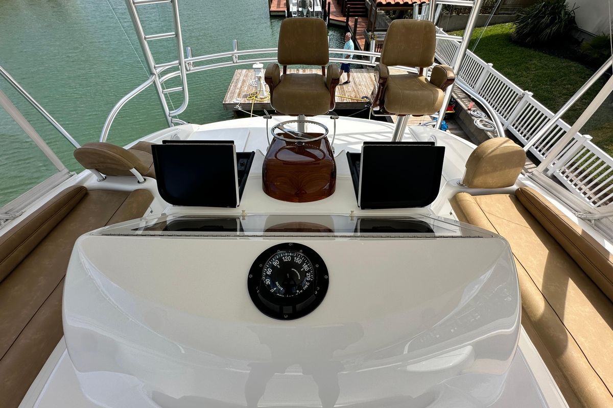2017 Viking 55 