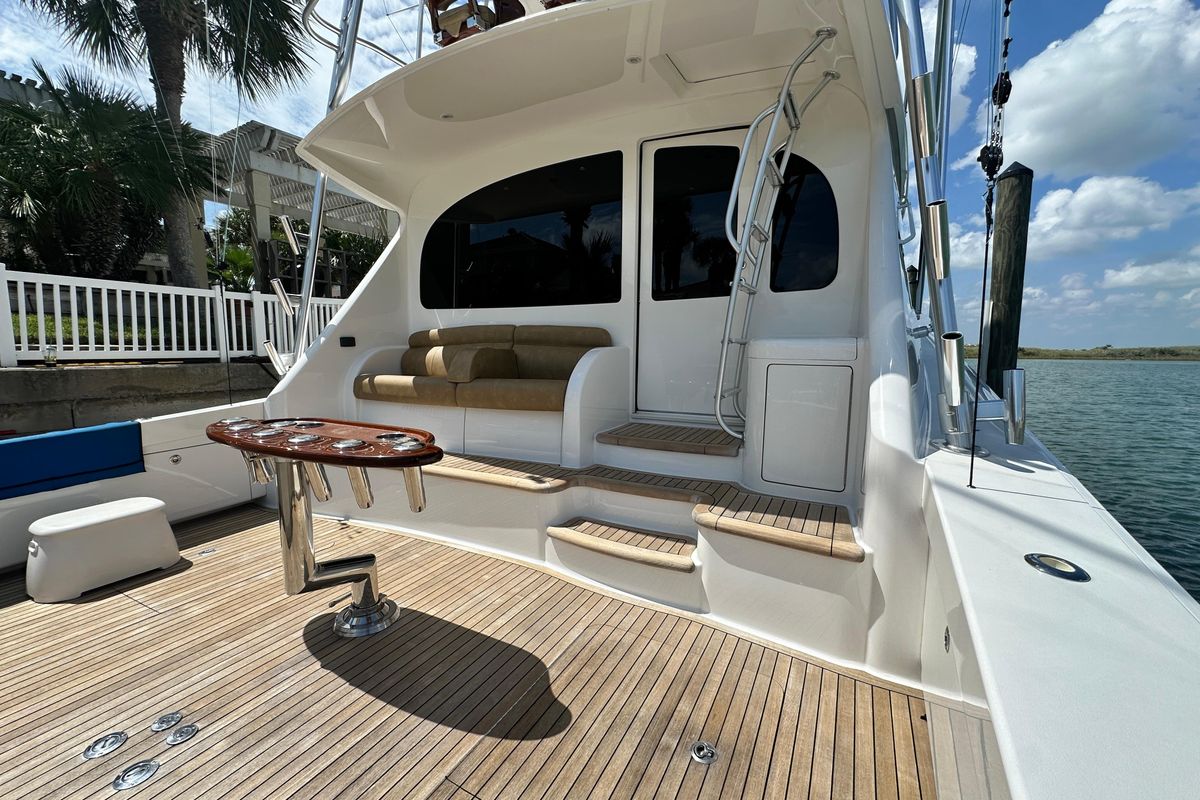 2017 Viking 55 