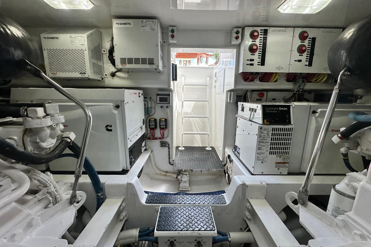 2017 Viking 55 