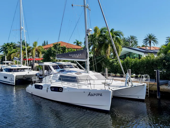 Aurora Yacht Photos Pics 