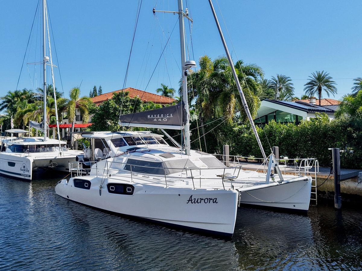 2021 Maverick 44 