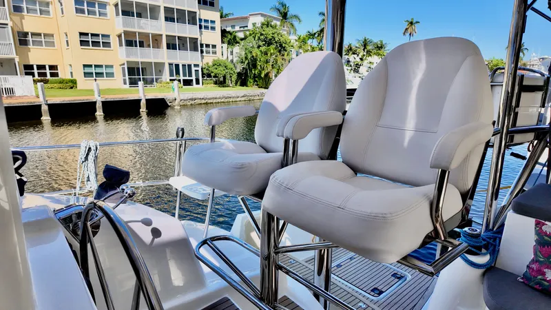 Aurora Yacht Photos Pics 