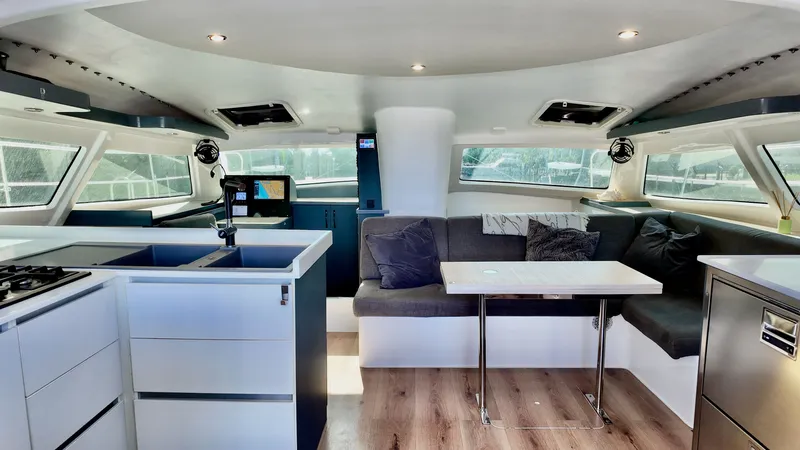 Aurora Yacht Photos Pics 