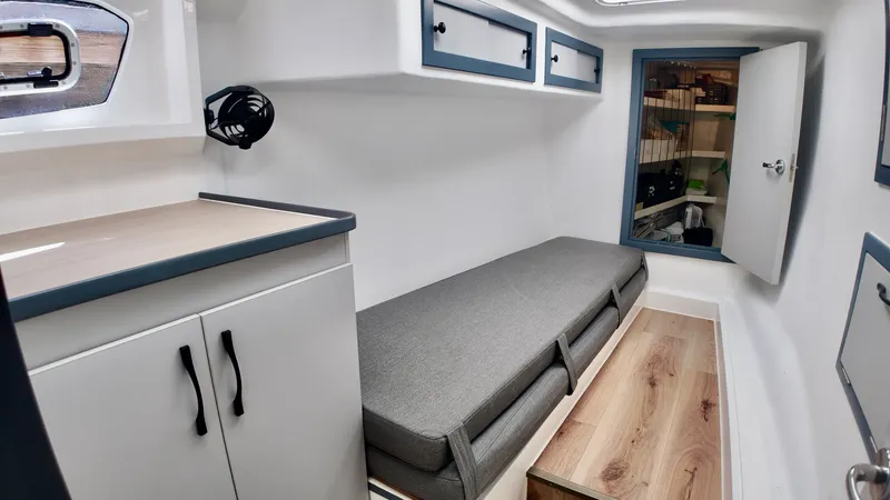 Aurora Yacht Photos Pics 