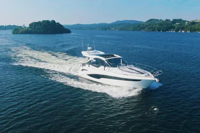 Galeon 425 HTS
