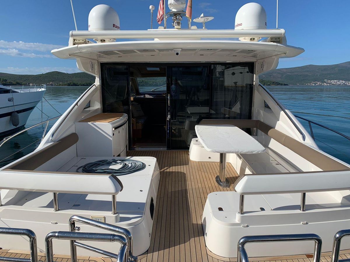 2008 Princess 66 