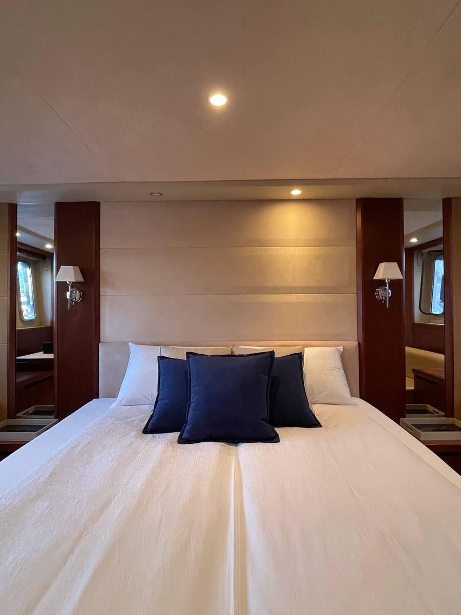2008 Princess 66 