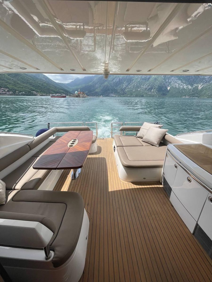 2008 Princess 66 