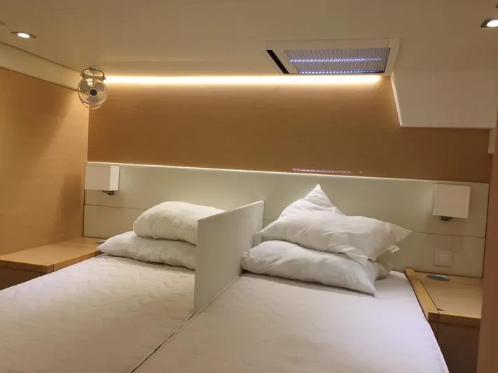 Nsc01580 Yacht Photos Pics 