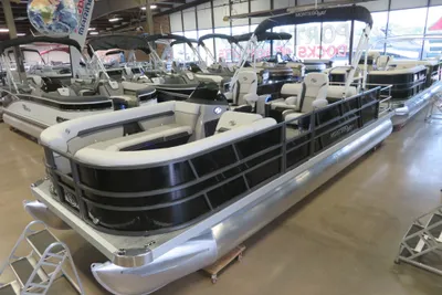 Montego Bay 8524 Swingback Deluxe Pontoon & Honda 4-Stroke EFI