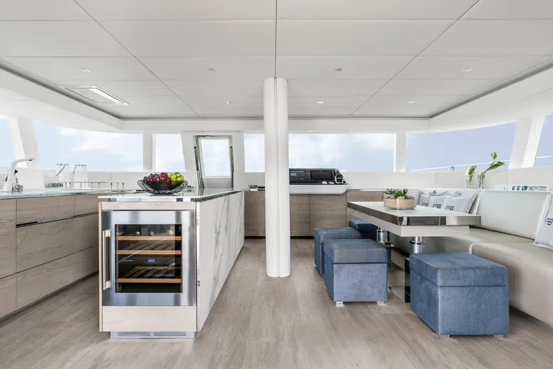 Feel The Blue Yacht Photos Pics 