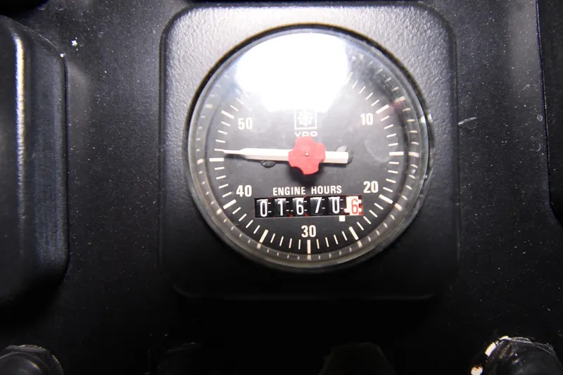 Patience III Yacht Photos Pics Engine hour meter on 1988 Viking 48 Convertible, displaying 1670.6 hours.