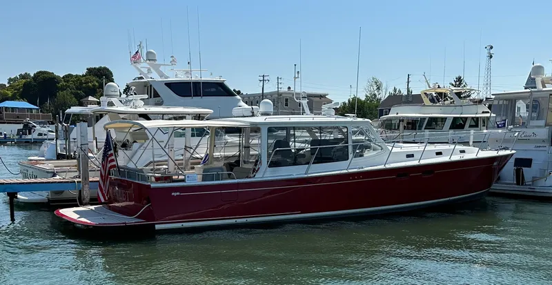 Scarlet Yacht Photos Pics 
