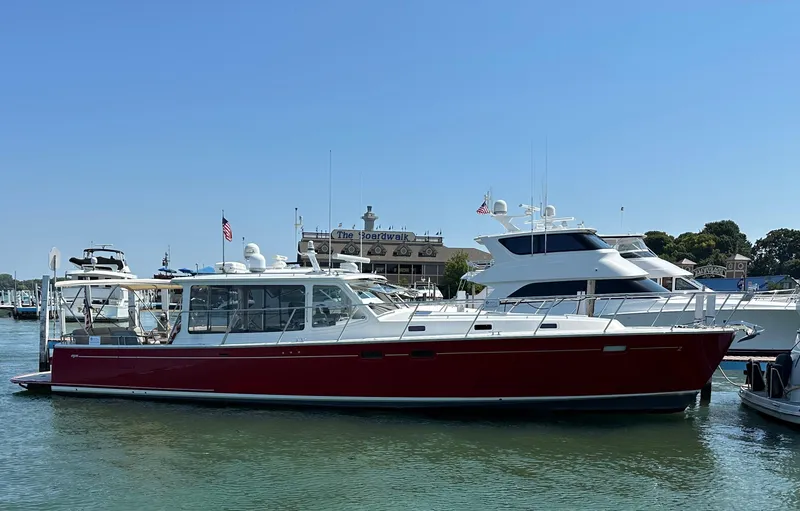 Scarlet Yacht Photos Pics 