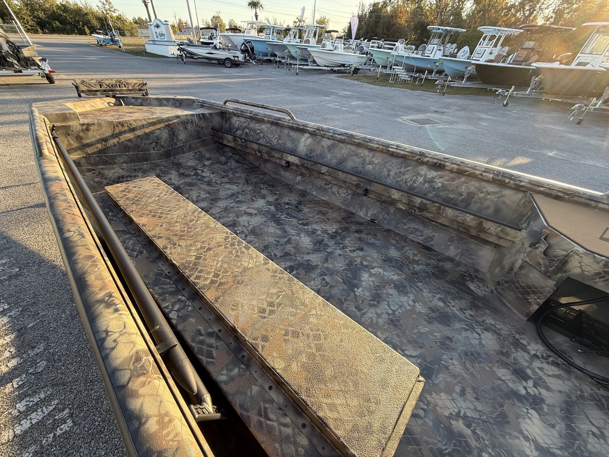 Excel 1754 Shallow Water F4 Pro