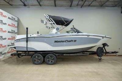 MasterCraft XT22