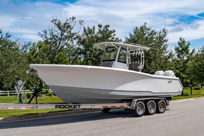 Sea Hunt Gamefish 30 Coffin Box