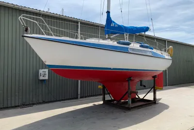 1979 Hallberg-Rassy 26