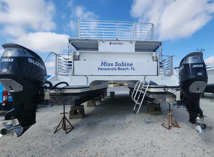 Miss Sabine Yacht Photos Pics 