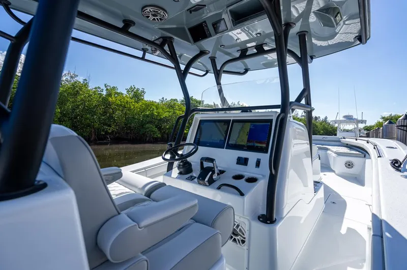  Yacht Photos Pics Manufacturer Provided Image