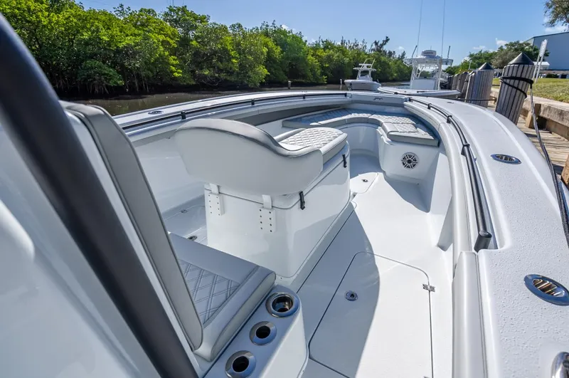  Yacht Photos Pics Manufacturer Provided Image