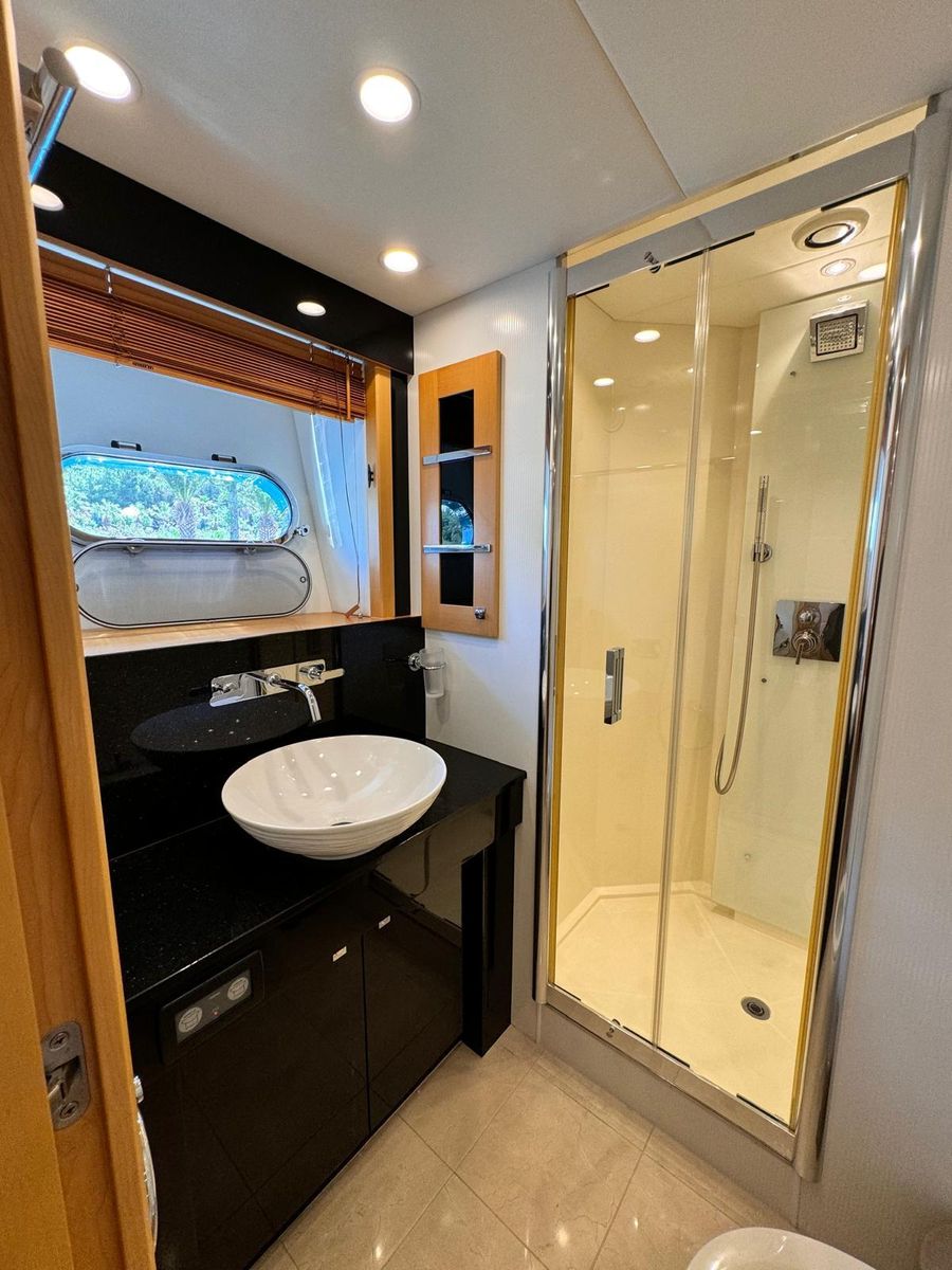 2010 Sunseeker 78 