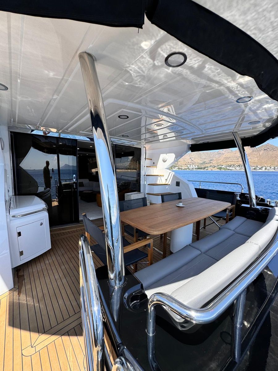 2010 Sunseeker 78 