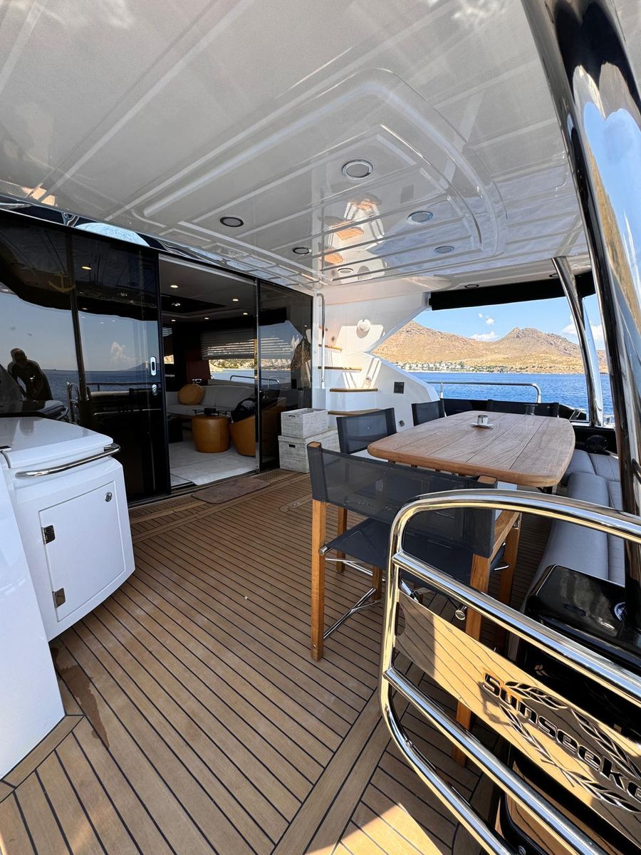 2010 Sunseeker 78 