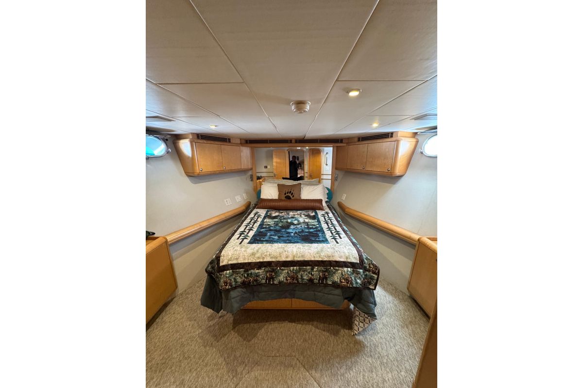 2003 Cape Horn 65 