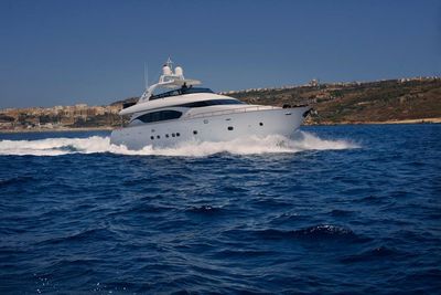 2006 Maiora 24m