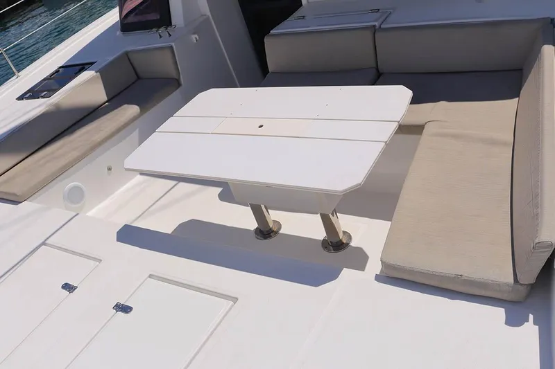 Fortunate Sun Yacht Photos Pics Forward Cockpit View (3)