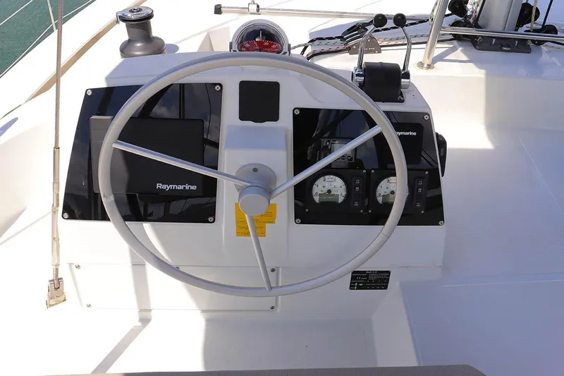 Fortunate Sun Yacht Photos Pics Helm View (1)