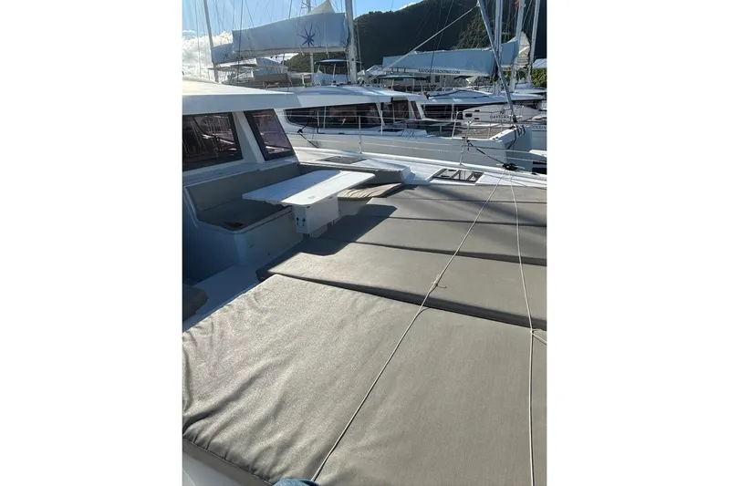 Fortunate Sun Yacht Photos Pics Foredeck View (3)