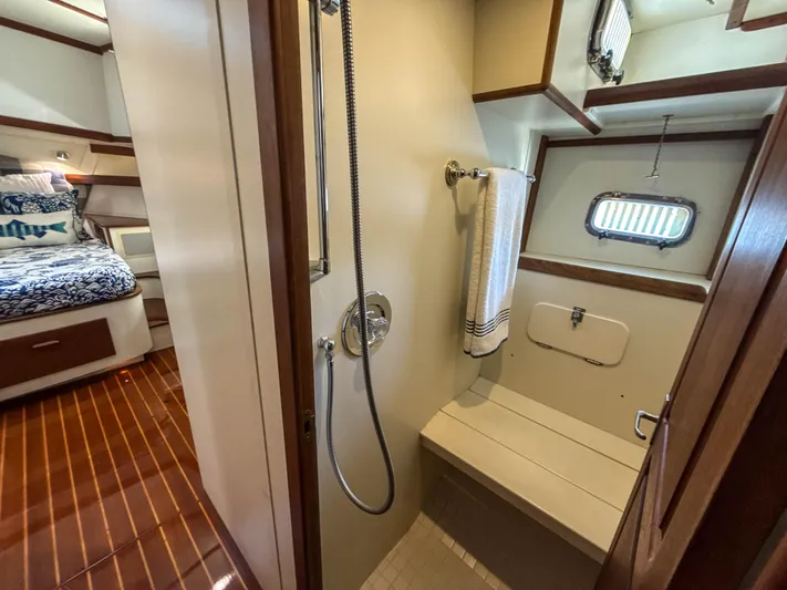Island Girl Yacht Photos Pics Separate shower