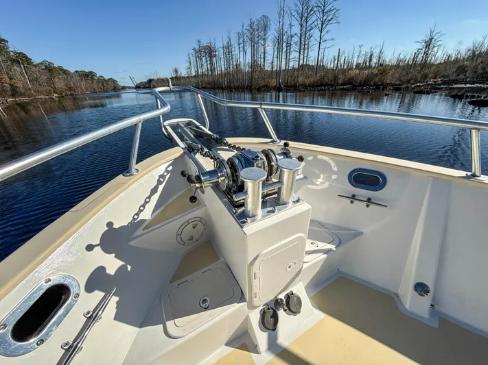 Island Girl Yacht Photos Pics Windlass