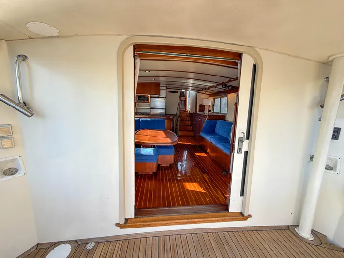 Island Girl Yacht Photos Pics Doors to fully covered aft deck
